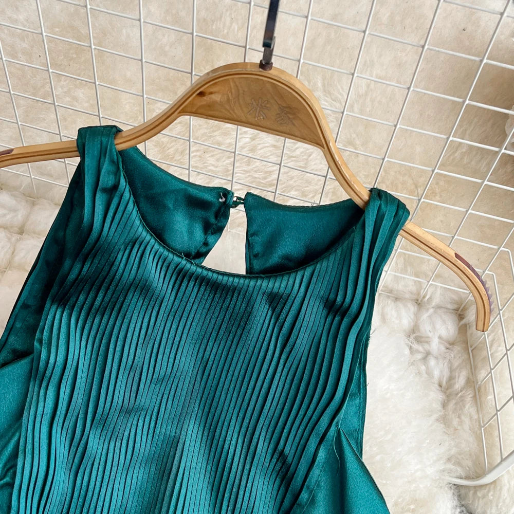 emerald.green dress Short Green Homecoming Dress with Beads main image 0