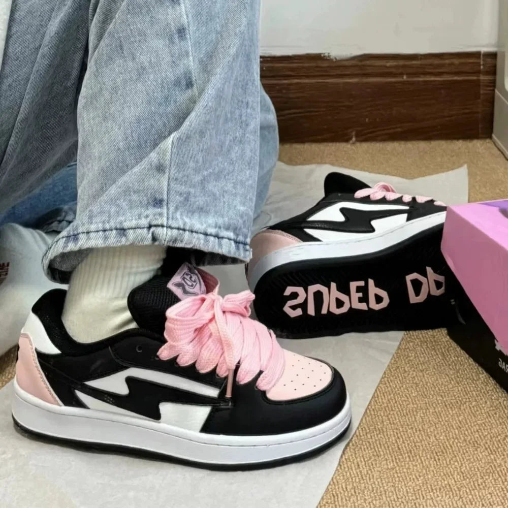 Stylish Pink-black Lightning Sneakers For Women on Luulla display picture 1