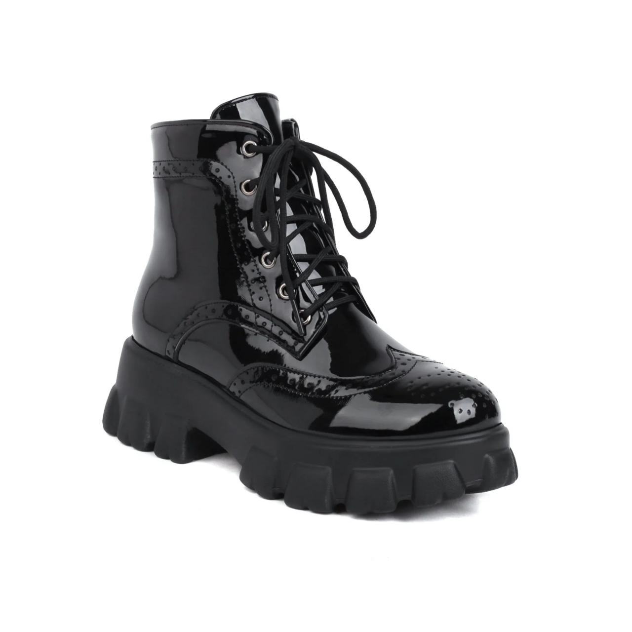Chunky black combat boots online