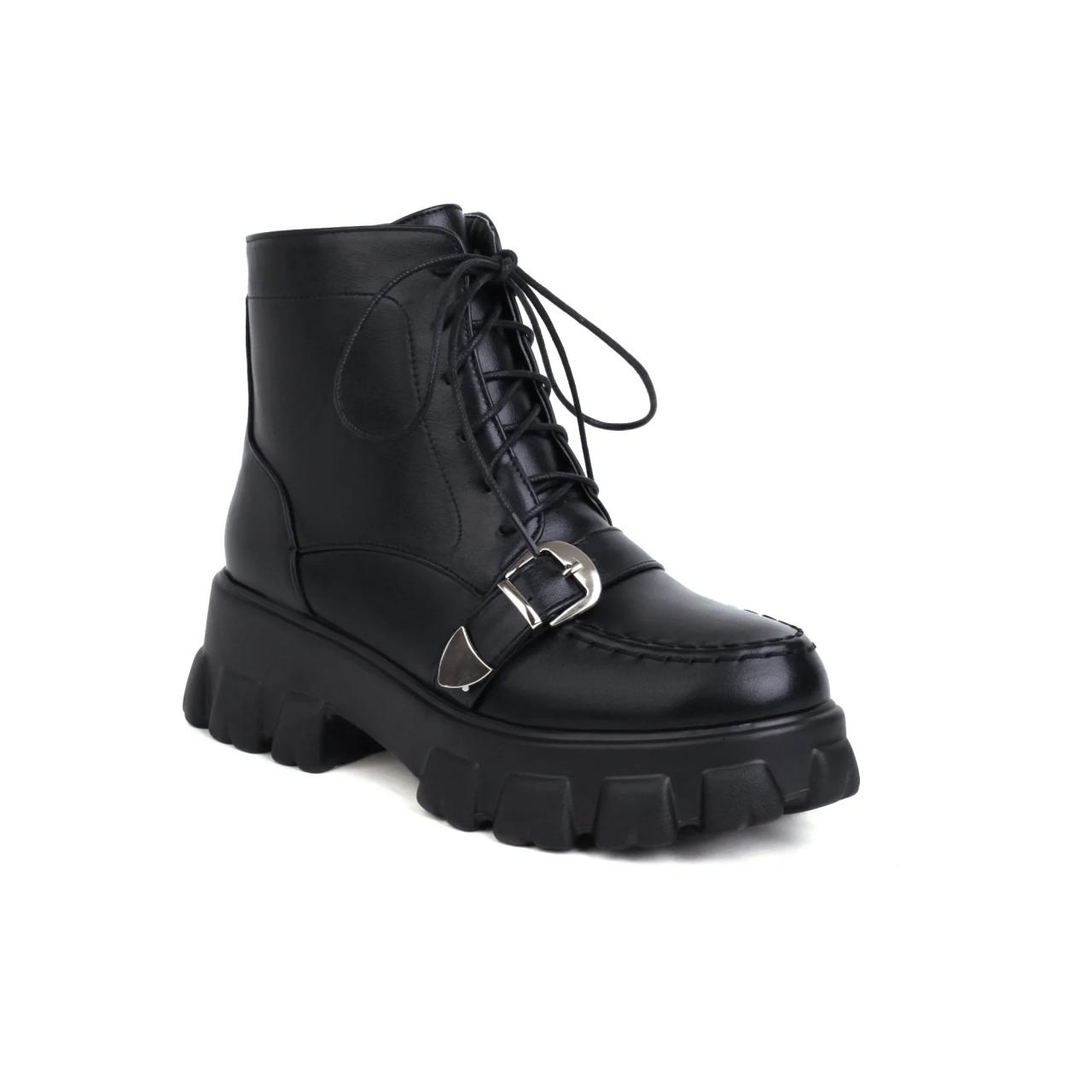Luggy buckle platform booties best sale