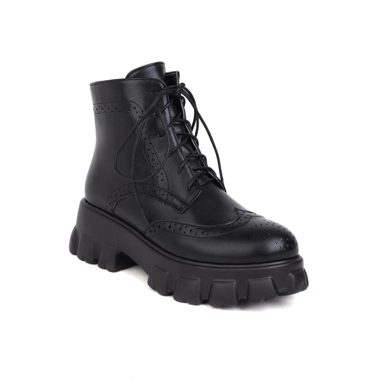 Chunky brogue boots hotsell