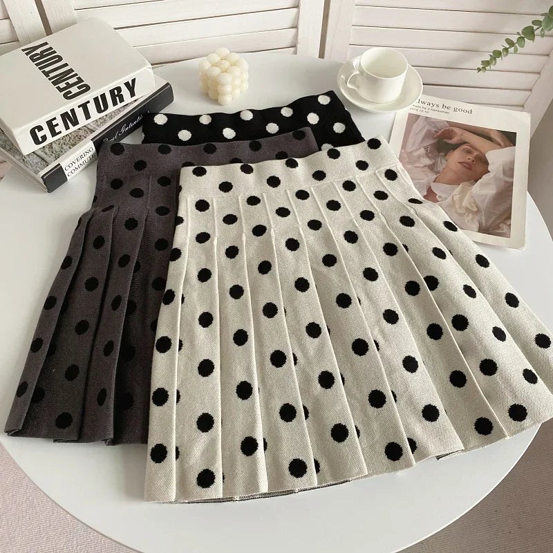 White polka dot pleated skirt outlet